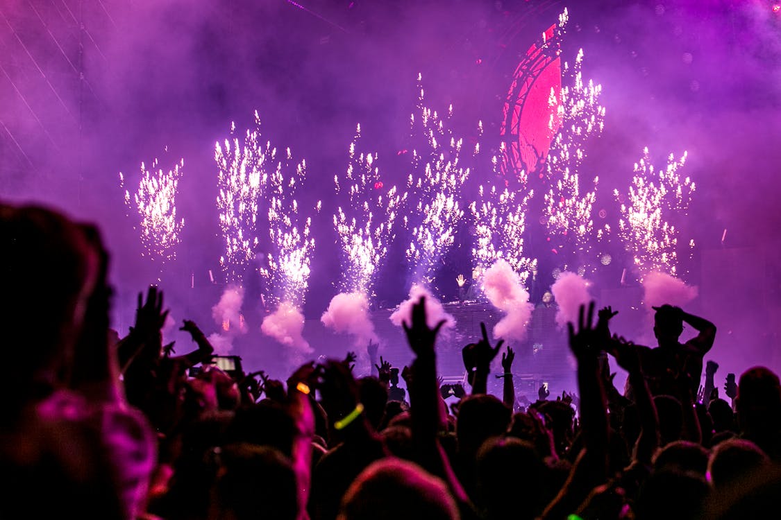 Vừa Có Âm Nhạc Vừa Có Quay Số: Công Thức Tạo Event Đáng Nhớ
